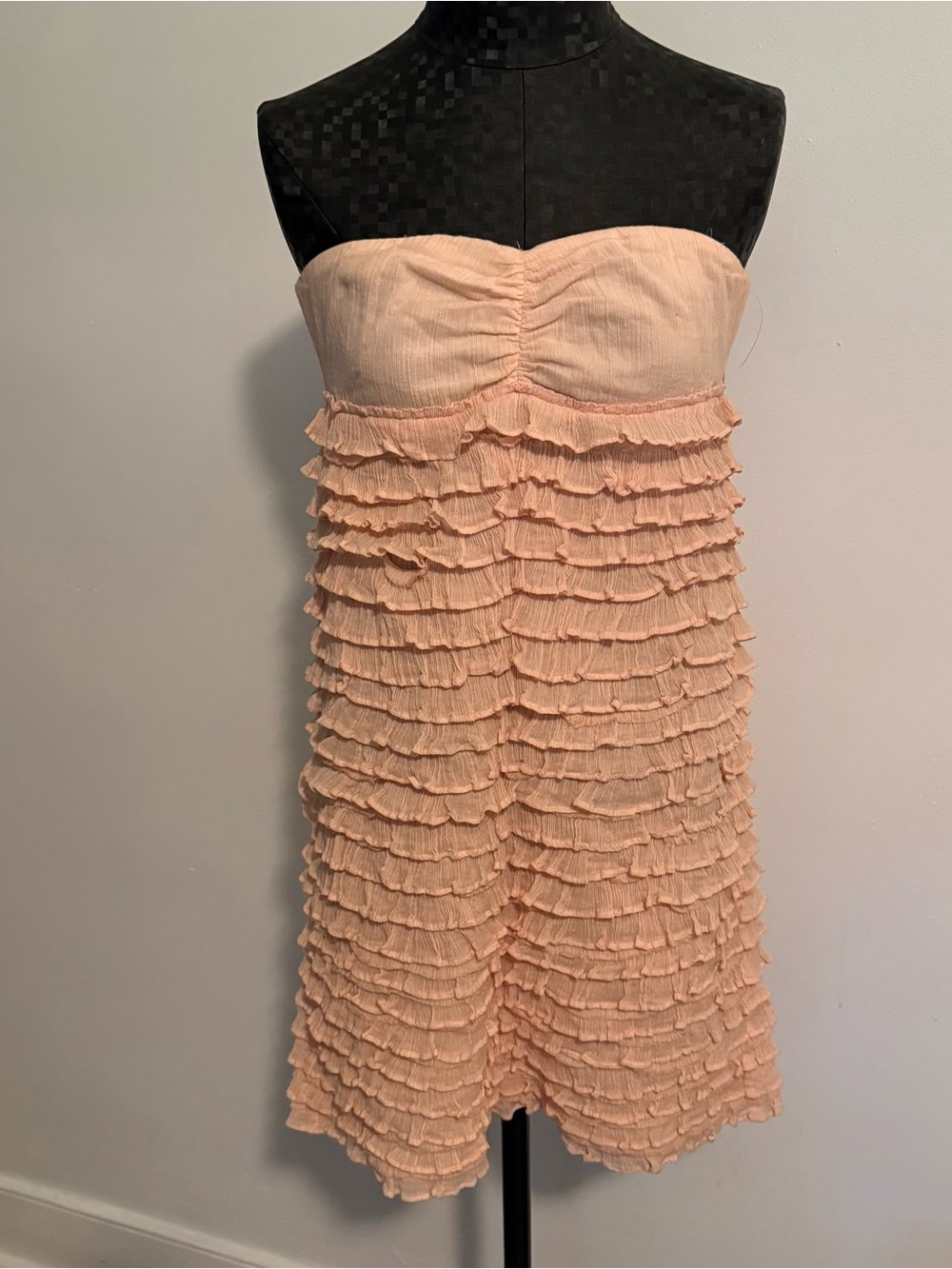 J Crew Collection Light Pink Strapless
Ruffle Dress Cocktail Party
